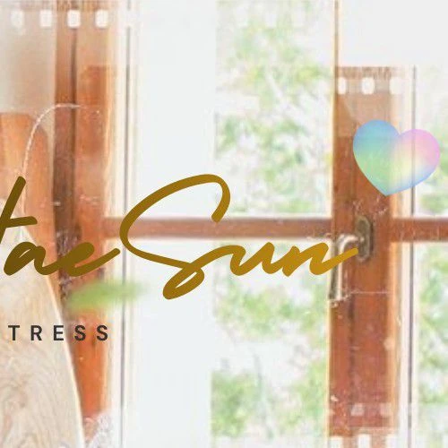 The most loved look of Shin Haesun today