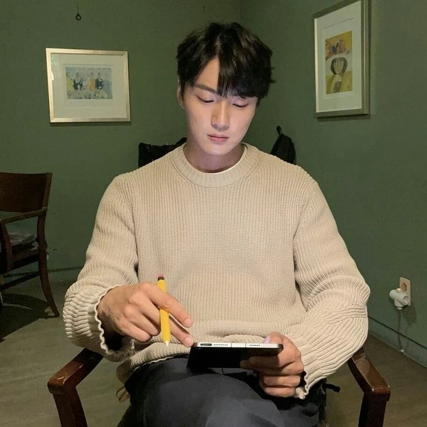 Top moment of Yoon Shiyoon chosen by fans