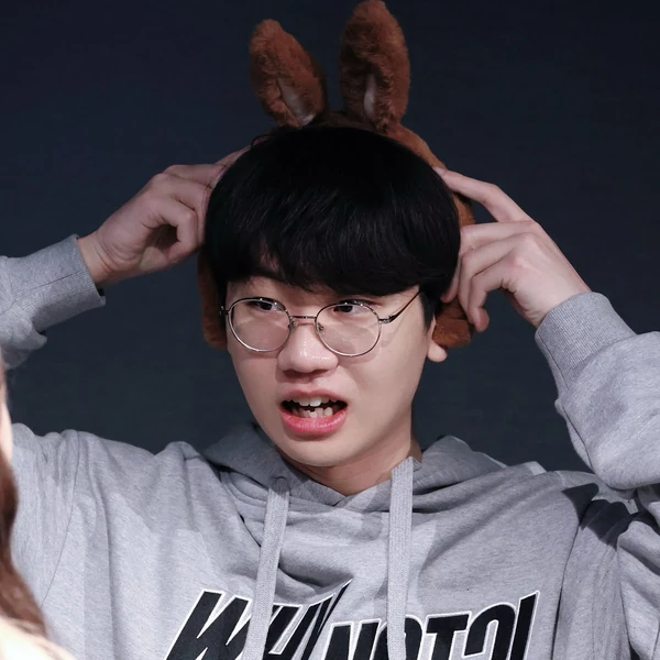 透過投票選出的Doran人氣個人資料圖片