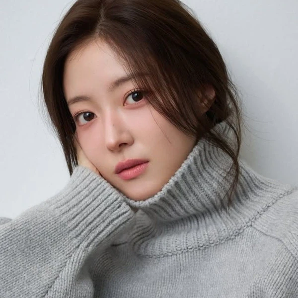 The most loved look of Lee Seyoung today