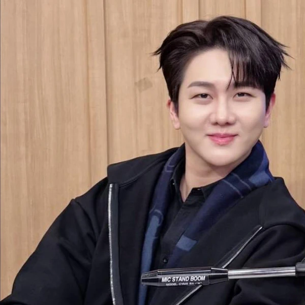 今天最受喜愛的金秀瓚模樣