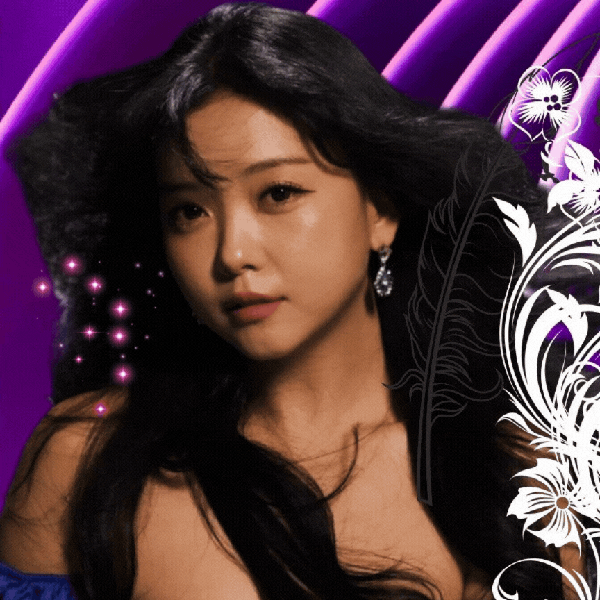 Popular photo full of fans’ love for YOYOMI