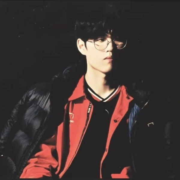 Foto profil populer Oner yang dipilih melalui voting