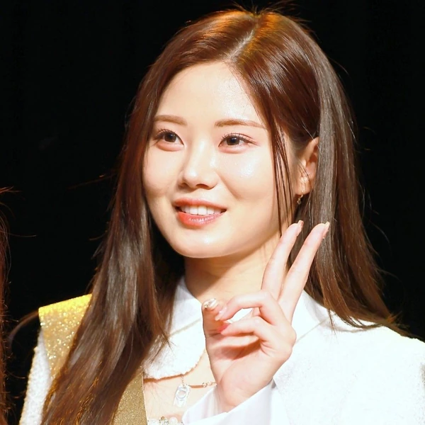 Top moment of Bae Ahyeon chosen by fans