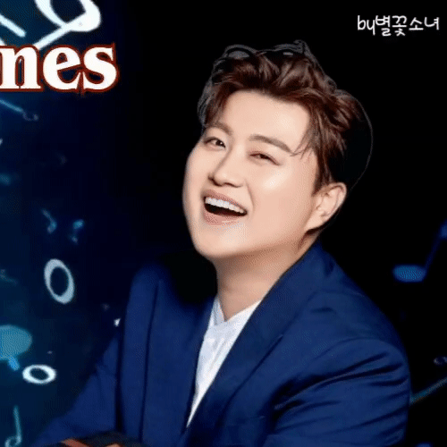 Foto populer Kim Hojoong yang penuh cinta dari penggemar