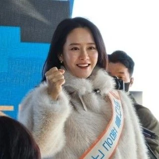 The most loved look of Song Jihyo today