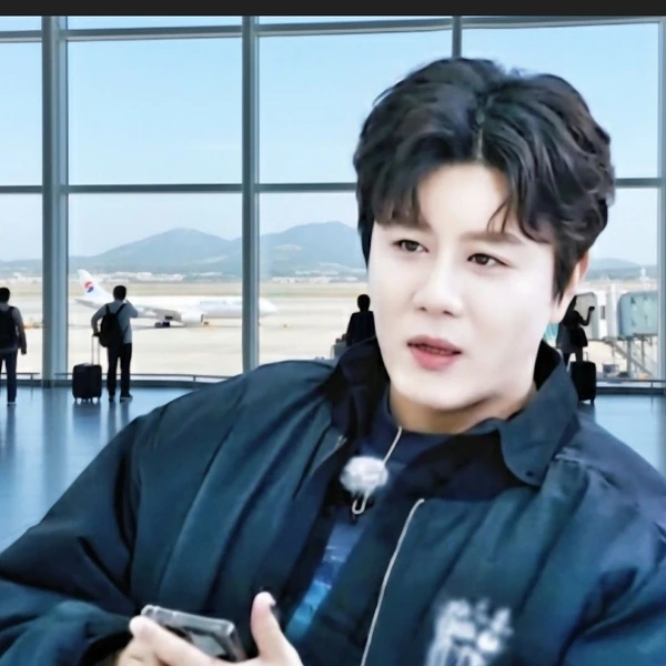 The most loved look of Jin Haesung today