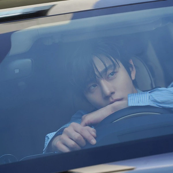 今天最受喜爱的安孝燮模样