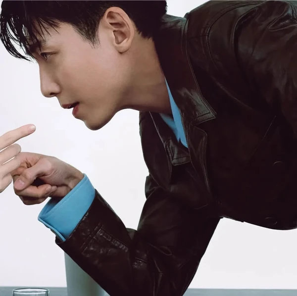 チョン・ギョンホへのファンの愛が詰まった人気写真