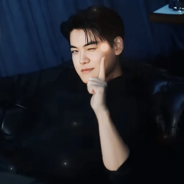 今日Choeaedol Celebで輝くGumayusiの代表写真