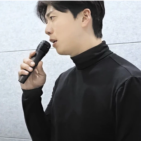 Popular photo full of fans’ love for Namgung Jin