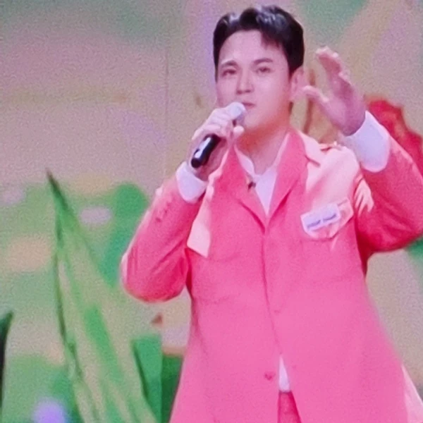 The most loved look of Lee Jung today