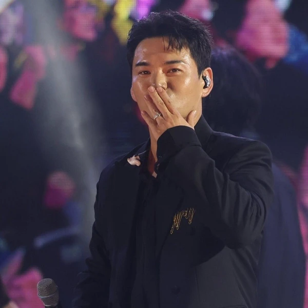 The most loved look of Lee Jung today