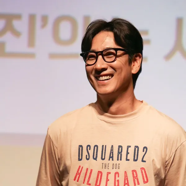 The most loved look of Lee Sunkyun today