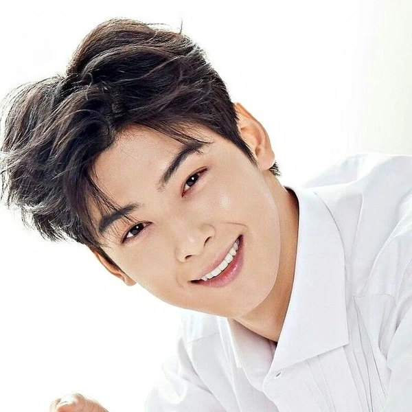 Top moment of Cha Eunwoo chosen by fans