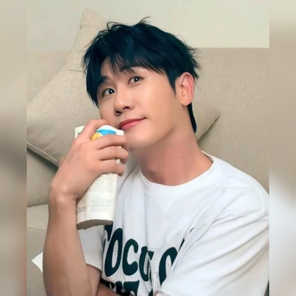 充滿粉絲愛的永卓人氣照片