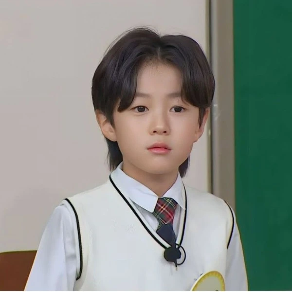 The most loved look of You Jiwoo today