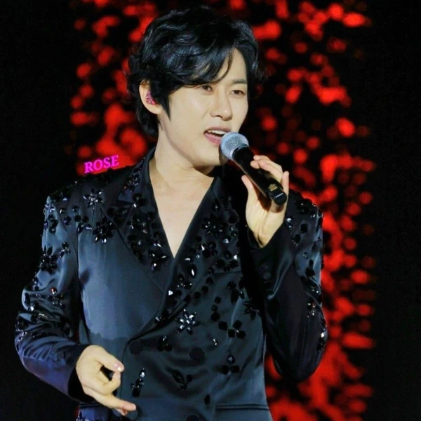 充满粉丝爱意的Kang Moonkyung人气照片