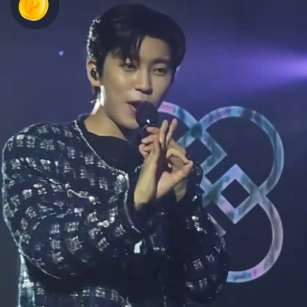 充满粉丝爱意的林英雄人气照片