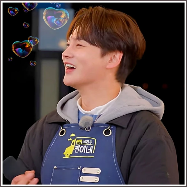 今天最受喜爱的朴瑞镇模样