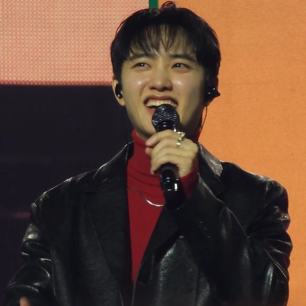 오늘 가장 사랑받은 도경수 (디오)의 모습