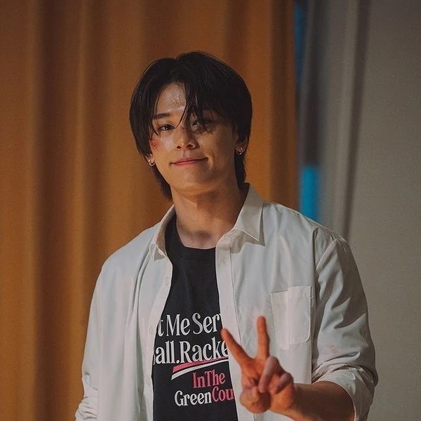 Popular photo full of fans’ love for Cha Woomin