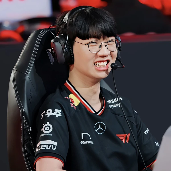 Today’s standout profile photo of Doran on Choeaedol Celeb