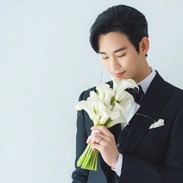 Popular photo full of fans’ love for Kim Soohyun