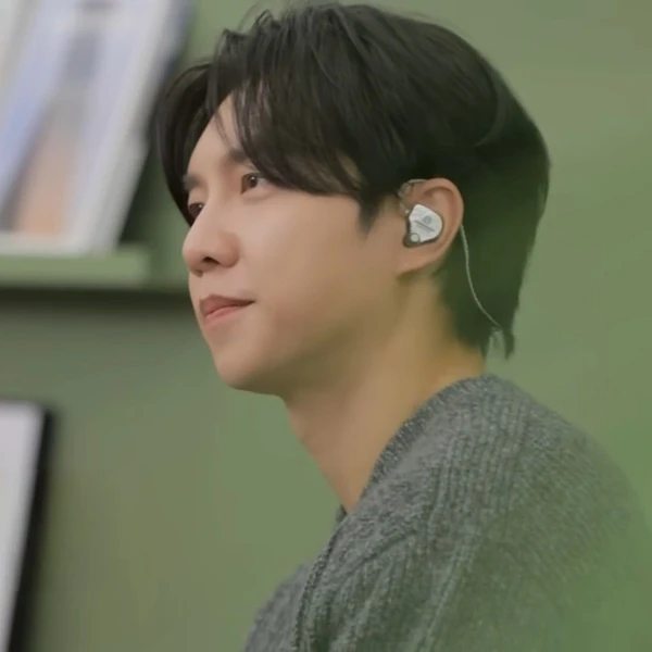 イ・スンギへのファンの愛が詰まった人気写真