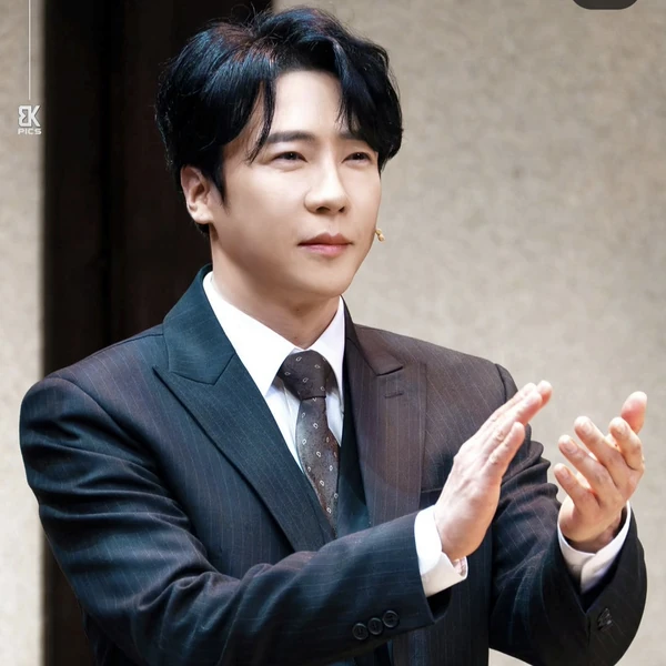 The most loved look of Enoch today