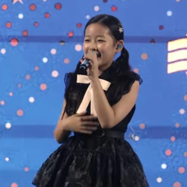 Popular photo full of fans’ love for Lee Sooyeon