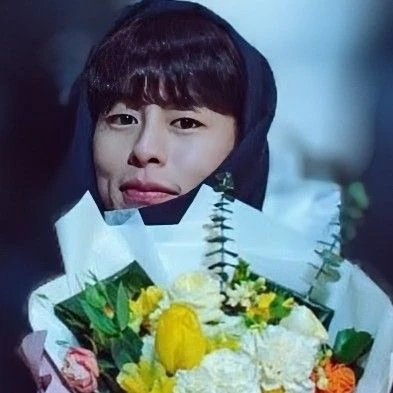 The most loved look of Lee Jaewook today