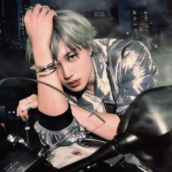 The most loved look of KAI today