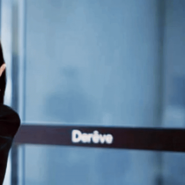 Popular photo full of fans’ love for Jang Nara