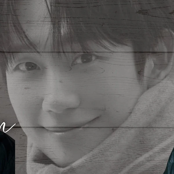 今天最受喜愛的丁海寅模樣