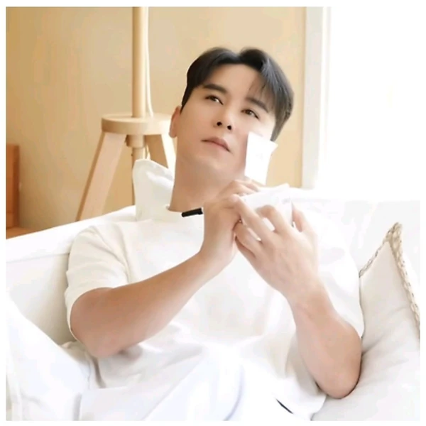 Penampilan Jang Minho yang paling disukai hari ini