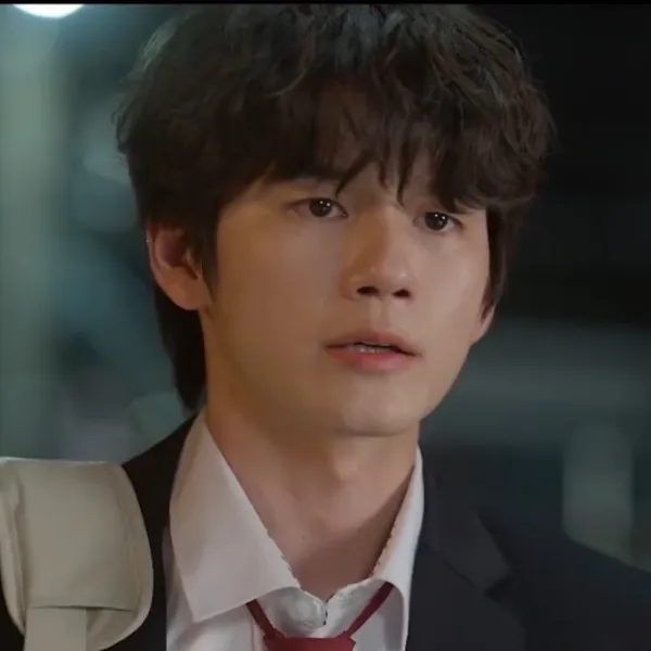 Popular photo full of fans’ love for Ong Seongwu