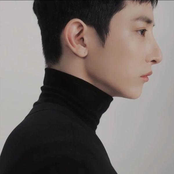 Popular photo full of fans’ love for Lee Soohyuk