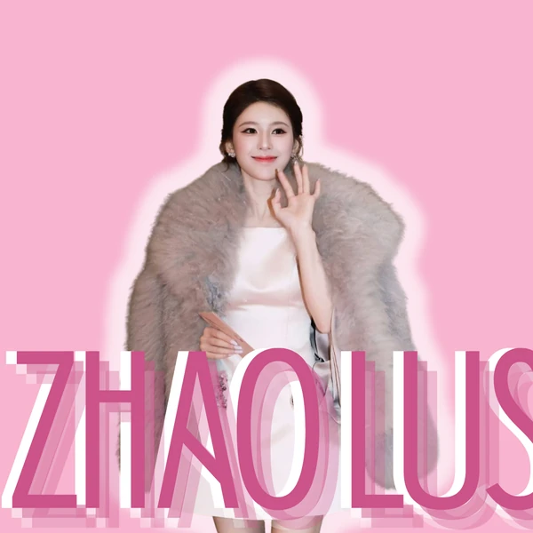 Popular photo full of fans’ love for Zhao Lusi