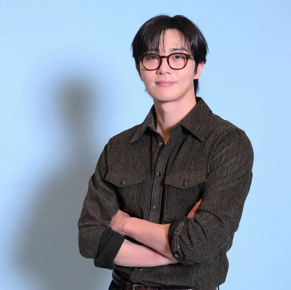 Popular photo full of fans’ love for Park Seojoon