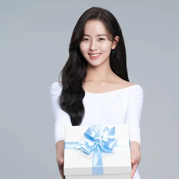 The most loved look of Kim Sohyun today