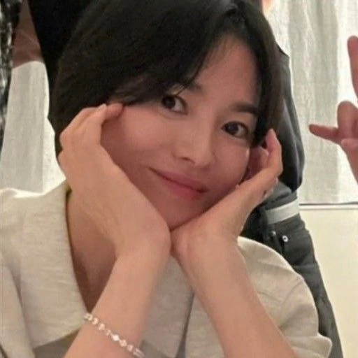 ソン・ヘギョへのファンの愛が詰まった人気写真