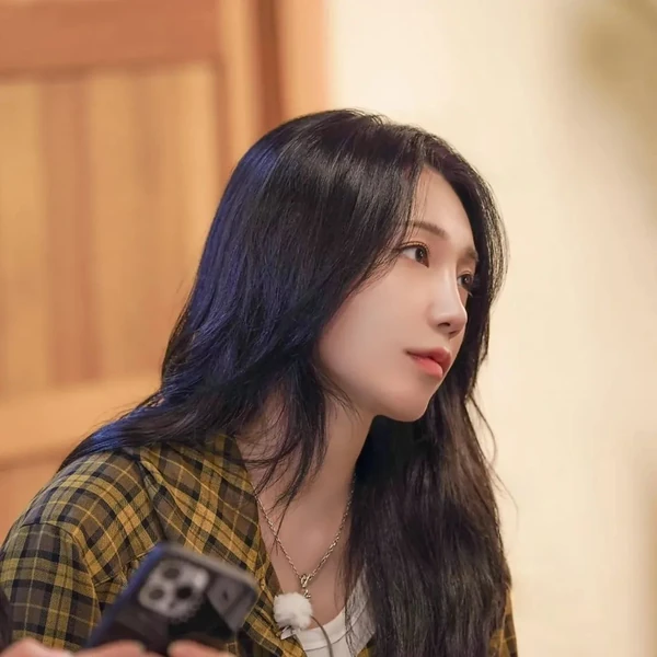 The most loved look of Jung Eunji today