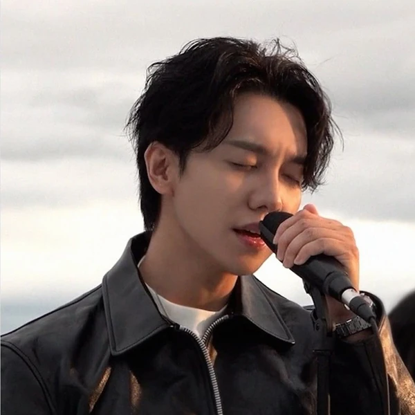 粉丝选出的李升基最佳瞬间