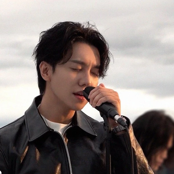 粉丝选出的李升基最佳瞬间