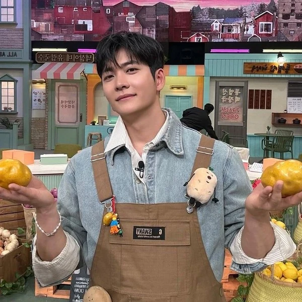 강태오 팬심 가득한 인기 사진