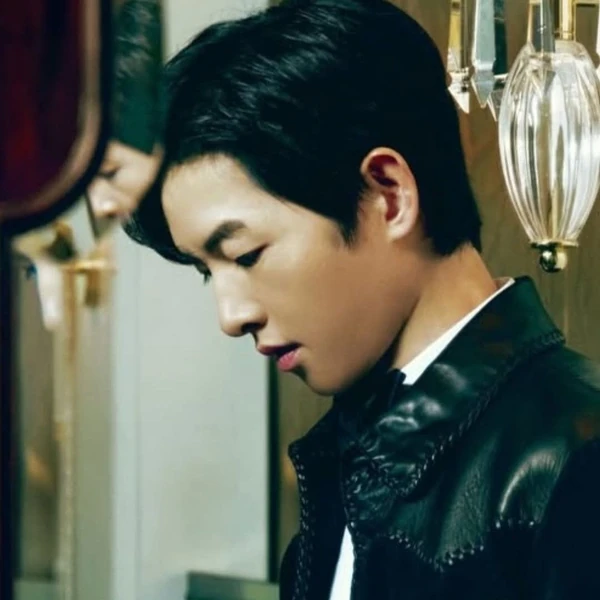 송중기 팬심 가득한 인기 사진