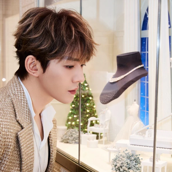 充滿粉絲愛的鄧為人氣照片