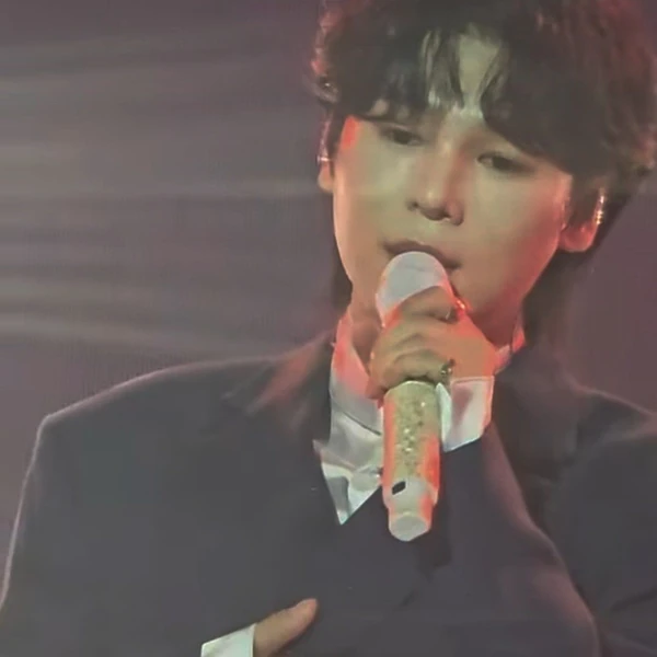 Popular photo full of fans’ love for Kim Junsu (1991)