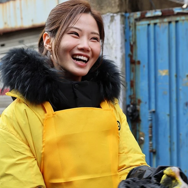 充滿粉絲愛的Bae Ahyeon人氣照片